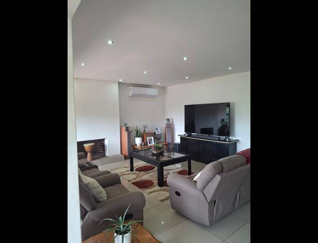 3 BEDROOM HOUSE FOR SALE IN WESTVILLE